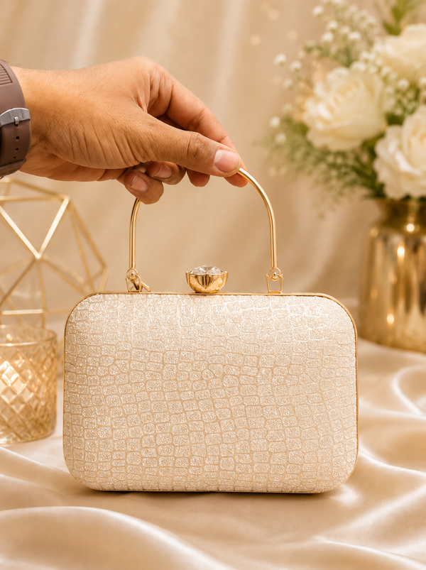 Noor Pearl Handbag