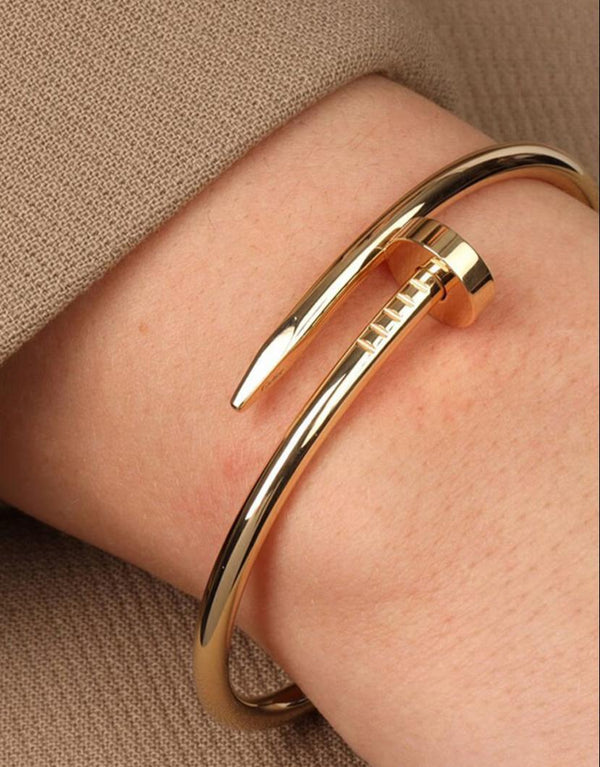 Luxe Nail Bracelet